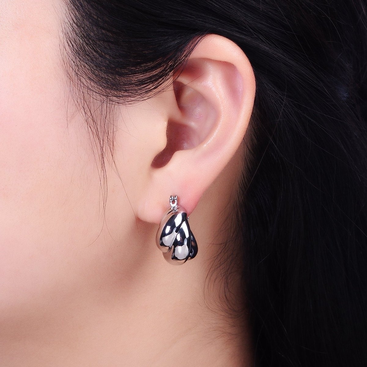 24K Gold Filled 21mm Dome Croissant Latch Earrings in Silver & Gold | AB-1429 AB-1432