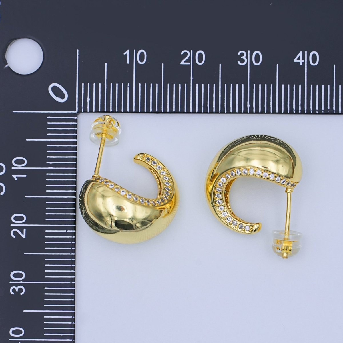 24K Gold Filled 21mm Dome Micro Paved C - Shaped Hoop Earrings | AI419 - DLUXCA