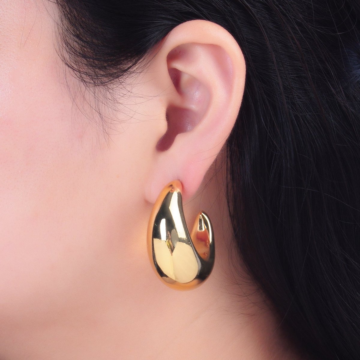 24K Gold Filled 40mm Minimalist Lightweight C - Shaped Hoop Earrings | P408 - DLUXCA