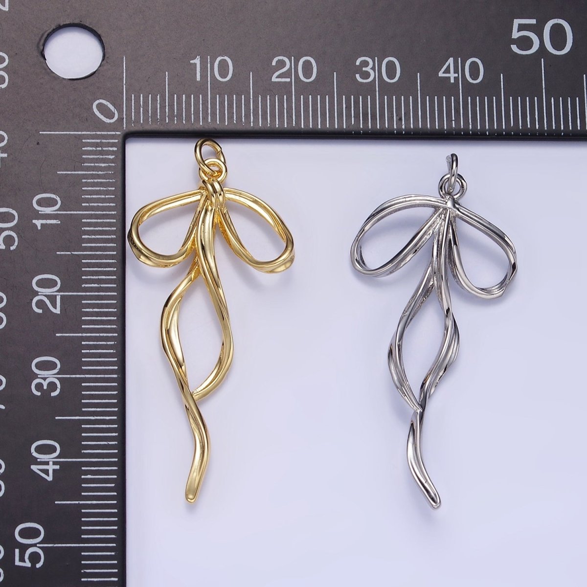 24K Gold Filled 40mm Ribbon Bow Twirl Charm in Gold & Silver | D440 D441