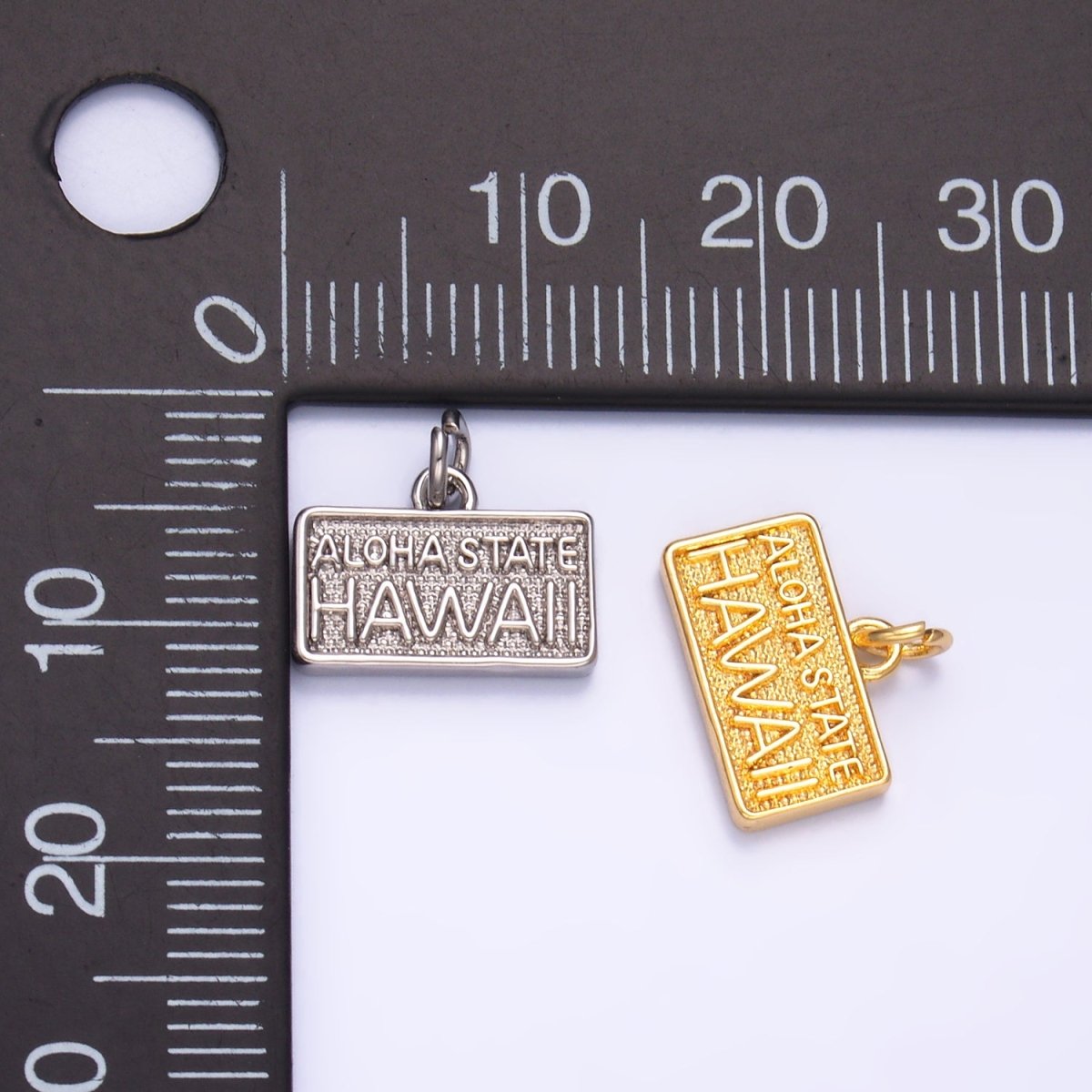 24K Gold Filled "ALOHA STATE: HAWAII" Script License Plate Charm in Gold & Silver | W284