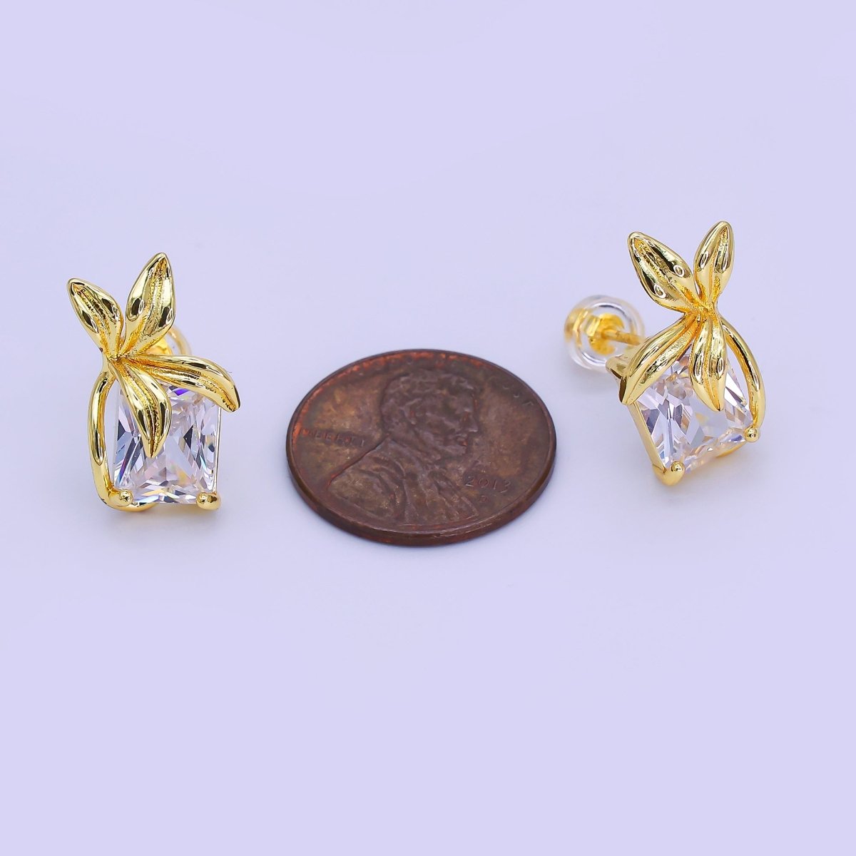 24K Gold Filled Baguette CZ Flower Leaf Stud Earrings | AI440 - DLUXCA