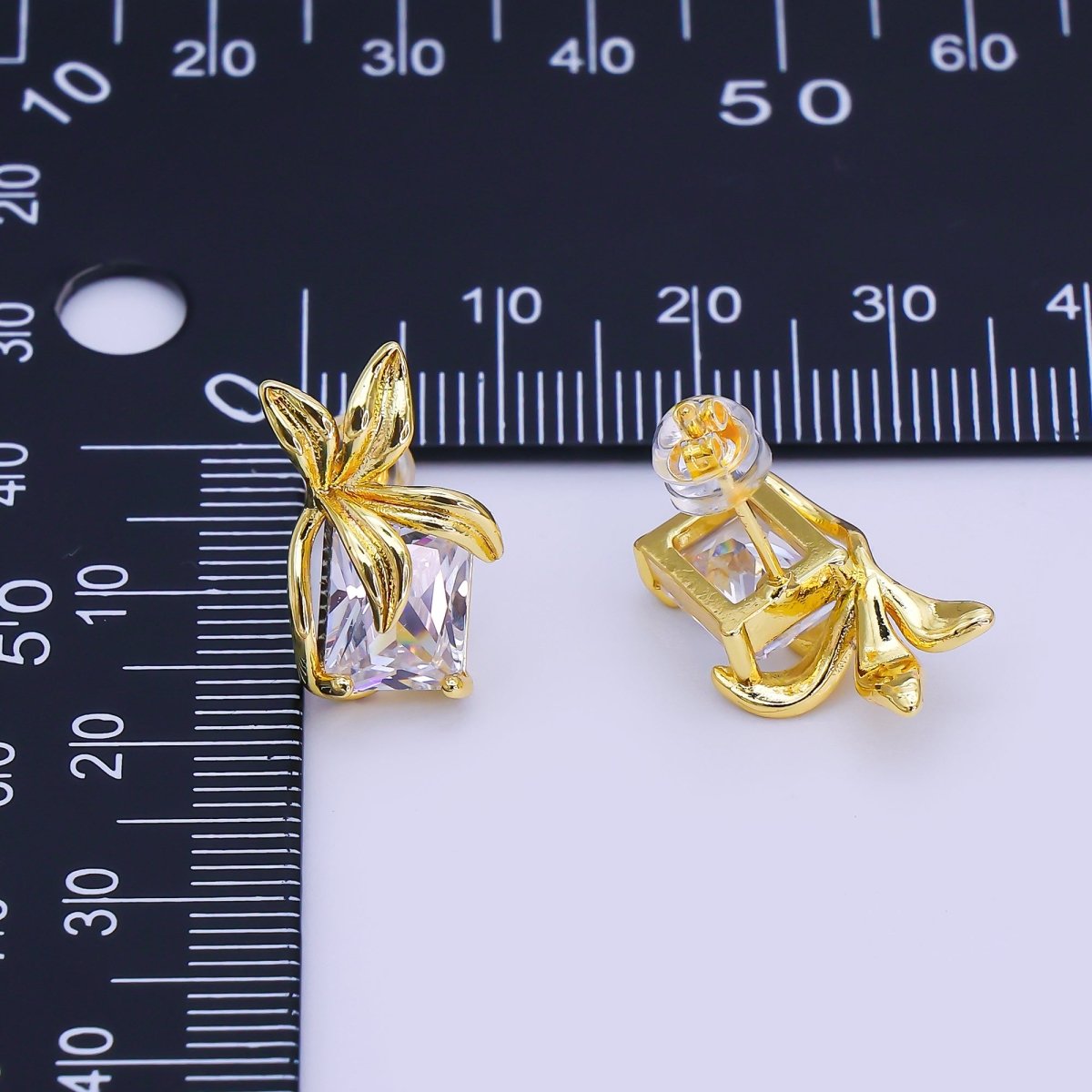 24K Gold Filled Baguette CZ Flower Leaf Stud Earrings | AI440 - DLUXCA