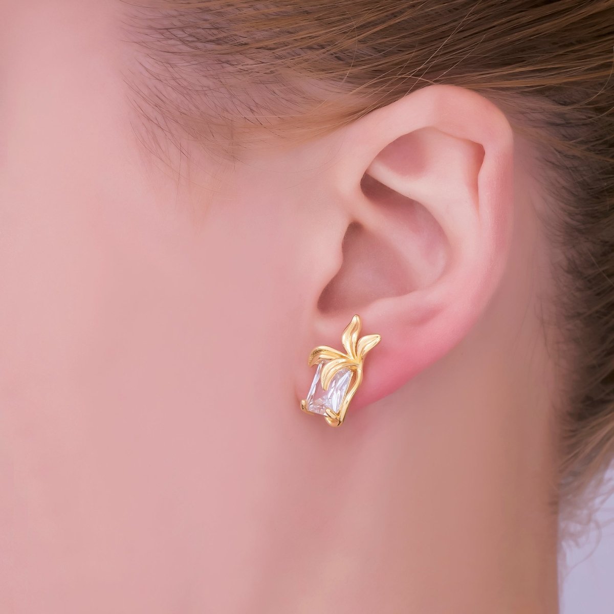 24K Gold Filled Baguette CZ Flower Leaf Stud Earrings | AI440 - DLUXCA