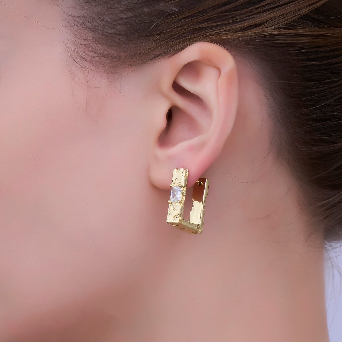 24K Gold Filled Baguette Molten Square Huggie Hoop Earrings | V526 - DLUXCA