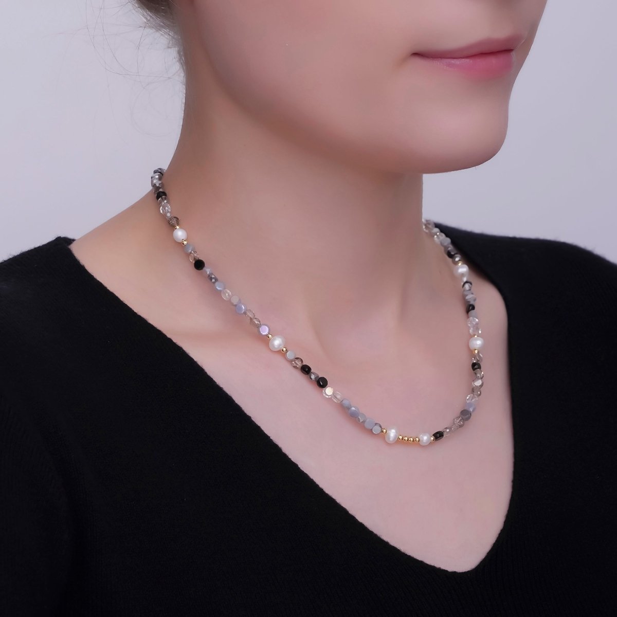 24K Gold Filled Black - and - White Flat Gemstone 17.5 Inch Necklace | WA - 2971 - DLUXCA