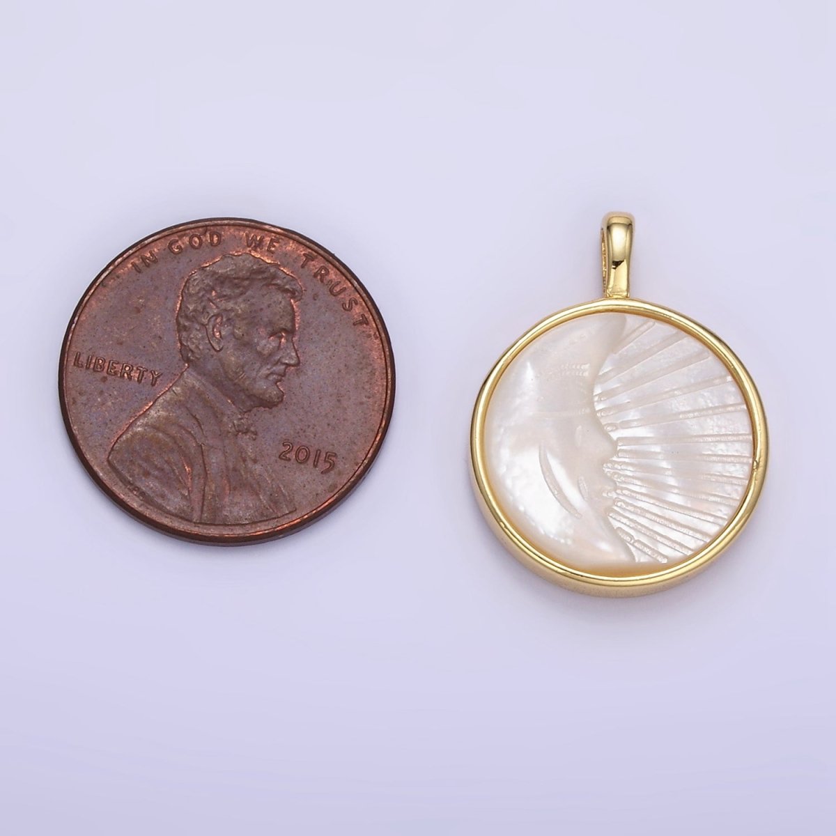 24K Gold Filled Celestial Moon Face Ray Shell Pearl Bezel Round Pendant | AA1332 - DLUXCA