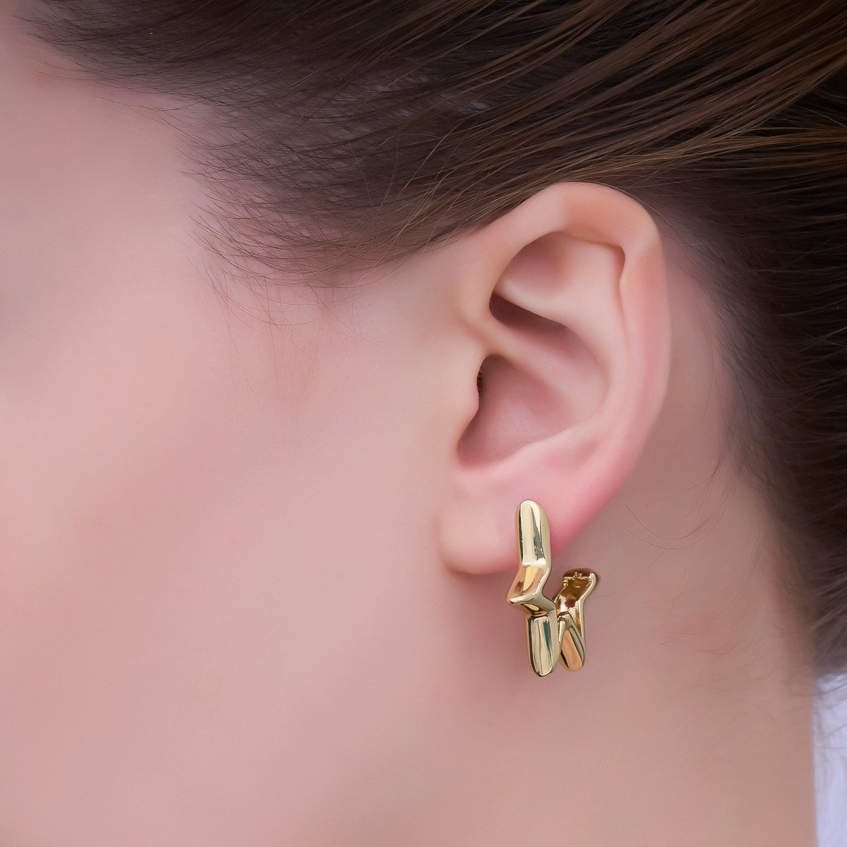 24K Gold Filled Celestial Star Minimalist Hoop Earrings | AD1000 - DLUXCA