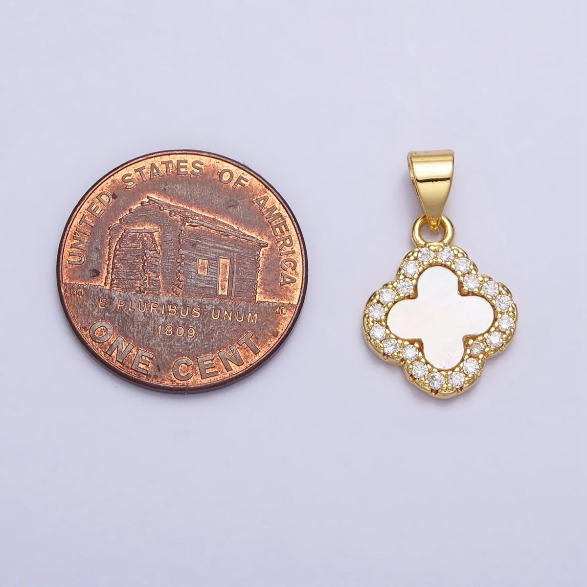 24K Gold Filled Clover Quatrefoil Shell Pearl Micro Paved CZ Pendant | AA206 - DLUXCA
