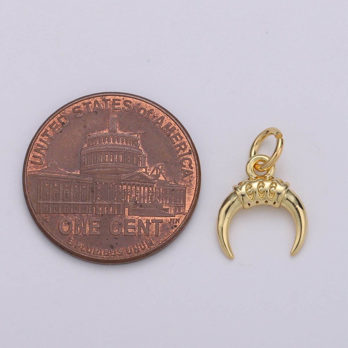 24K Gold Filled Cow Horn Charm E-069 - DLUXCA