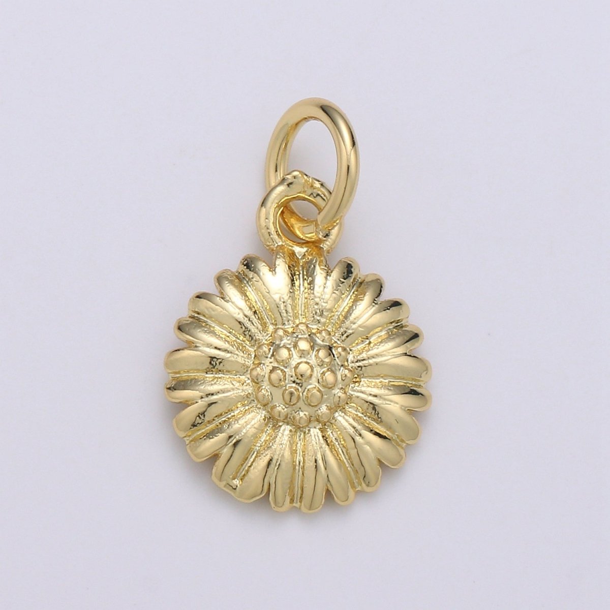 24K Gold Filled Daisy Flower Charm D-919 - DLUXCA
