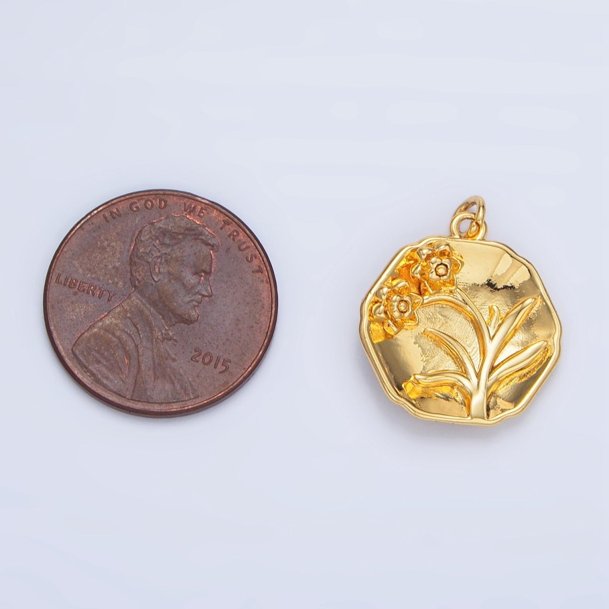 24K Gold Filled Daisy Flower Curved Dome Round Charm | X585 - DLUXCA