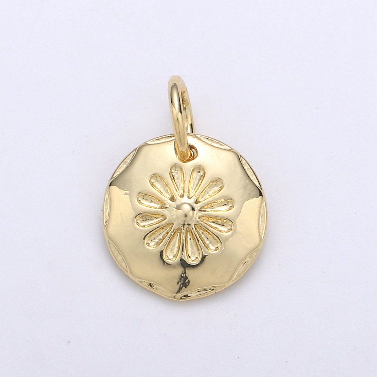 24K Gold Filled Daisy Flower Round Charm E-070 - DLUXCA