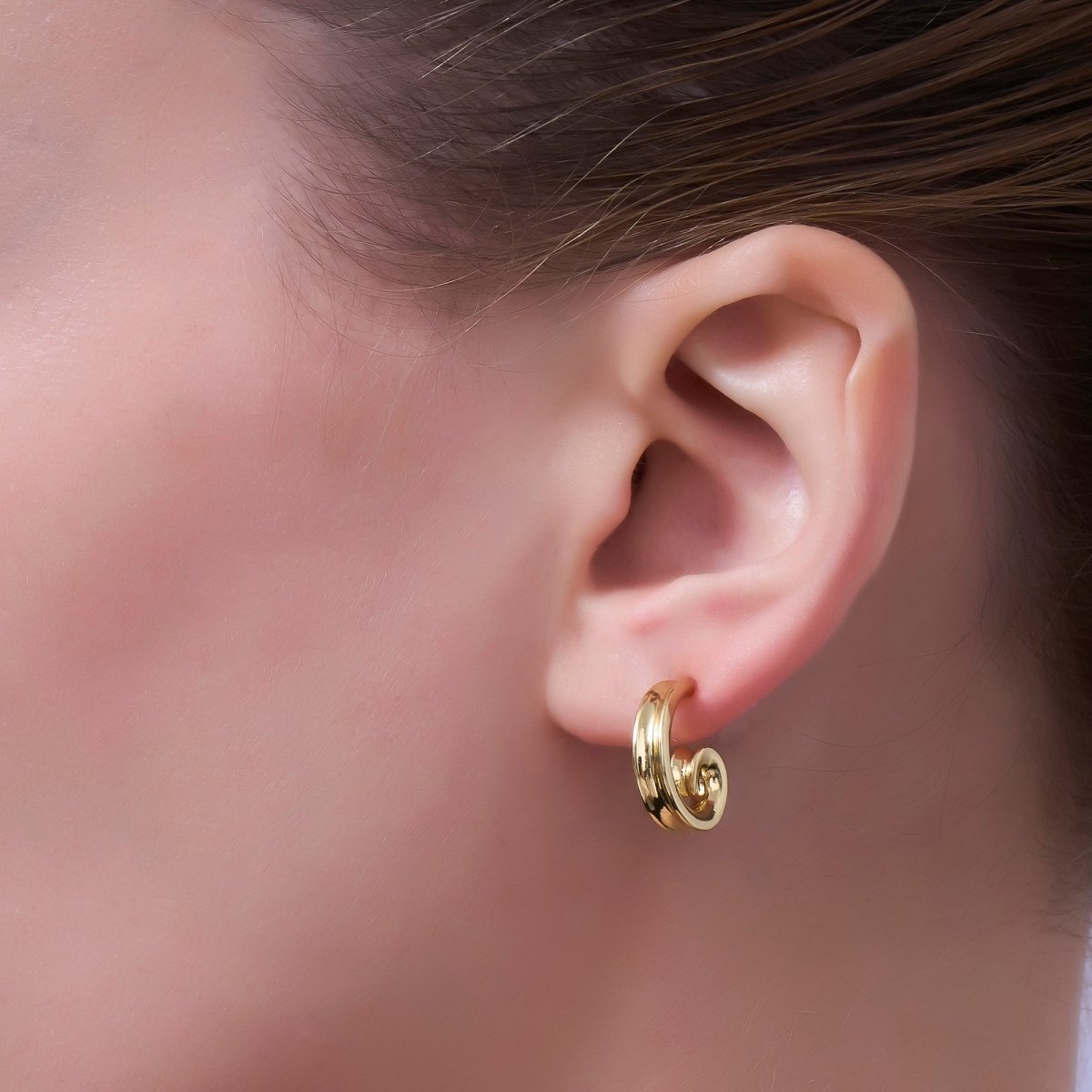 24K Gold Filled Edged Coil Curl C - Shaped Hoop Earrings | AI511 - DLUXCA