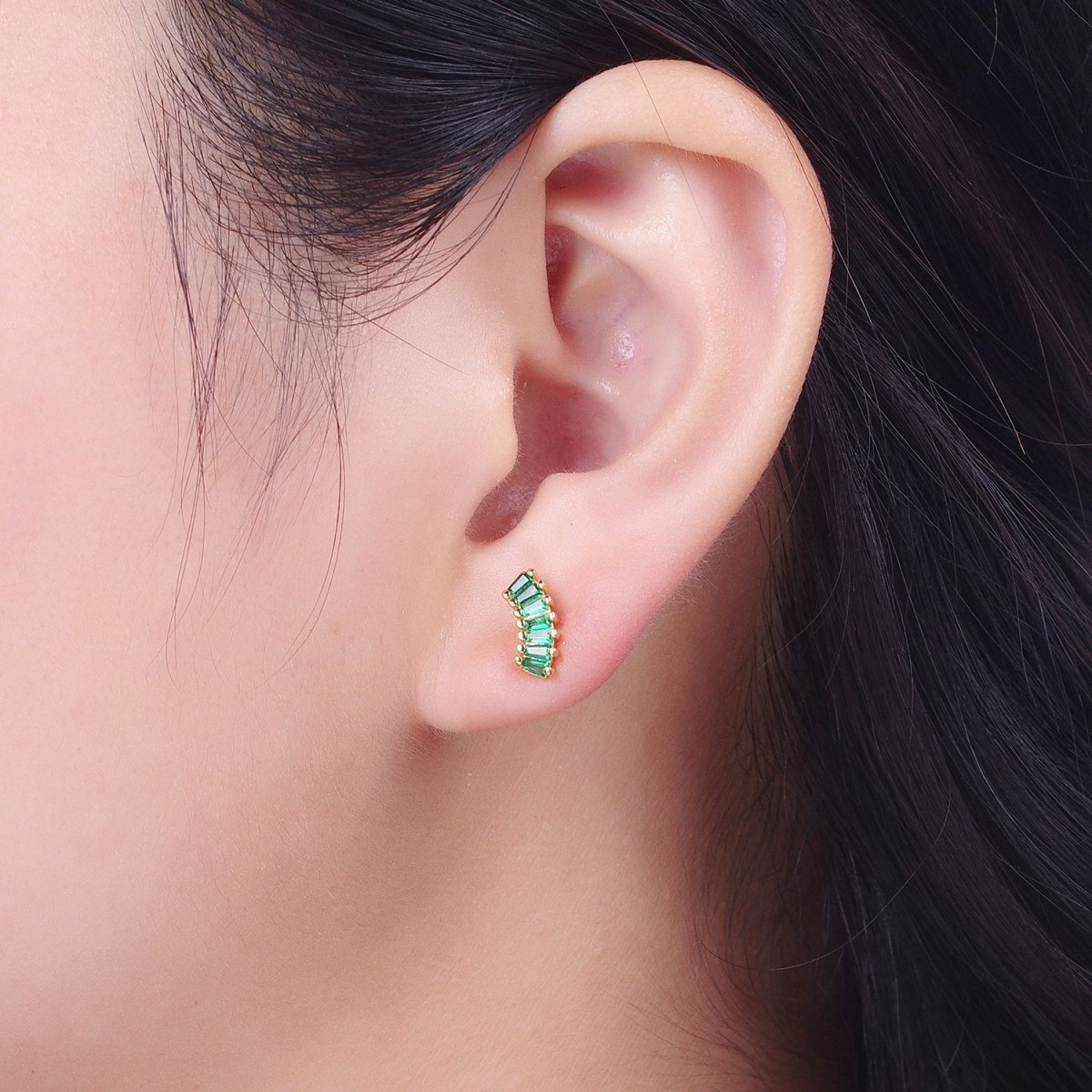 24K Gold Filled Green Baguette Cubic Zirconia Stud Earrings | Y-100 - DLUXCA