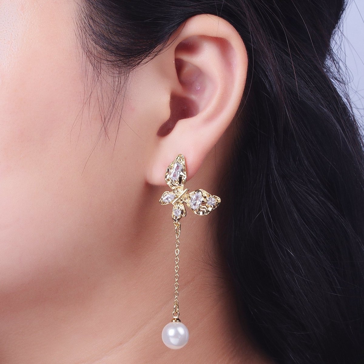 24K Gold Filled Hammered Butterfly Clear Cubic Zirconia Wings Pearl Charm Dangle Drop Stud Earrings | Y-034 - DLUXCA