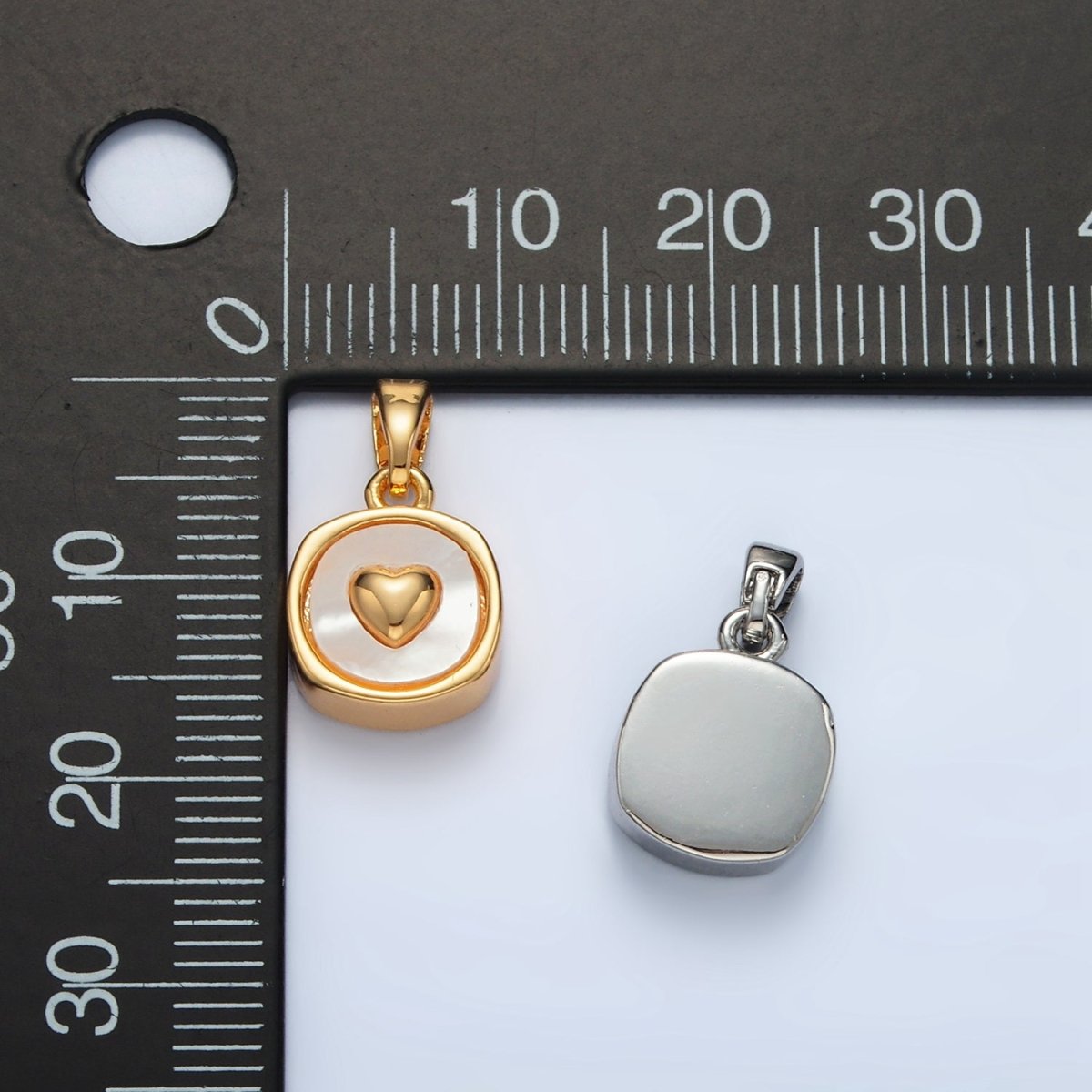 24K Gold Filled Heart Shell Pearl Stamped Bezel Pendant in Gold & Silver | AA1524