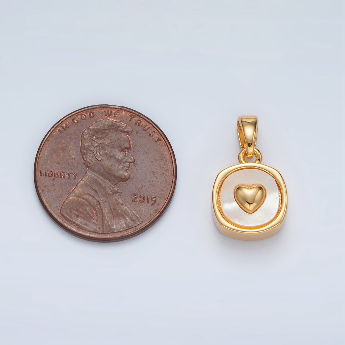 24K Gold Filled Heart Shell Pearl Stamped Bezel Pendant in Gold & Silver | AA1524