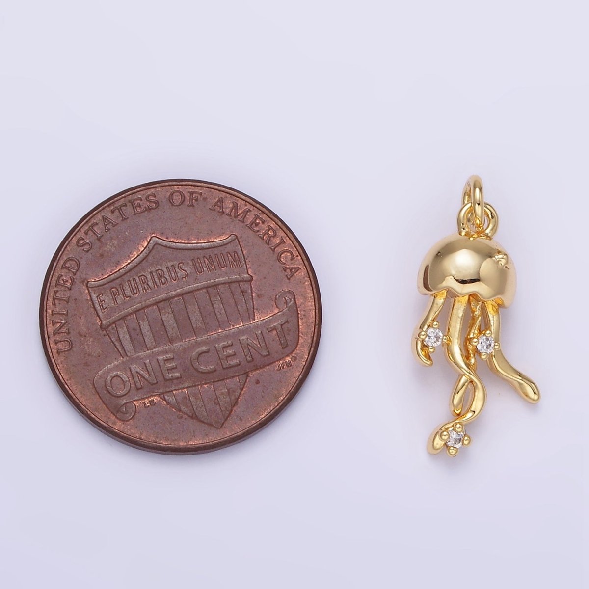 24K Gold Filled Jellyfish Ocean Animal Charm | AG850 - DLUXCA