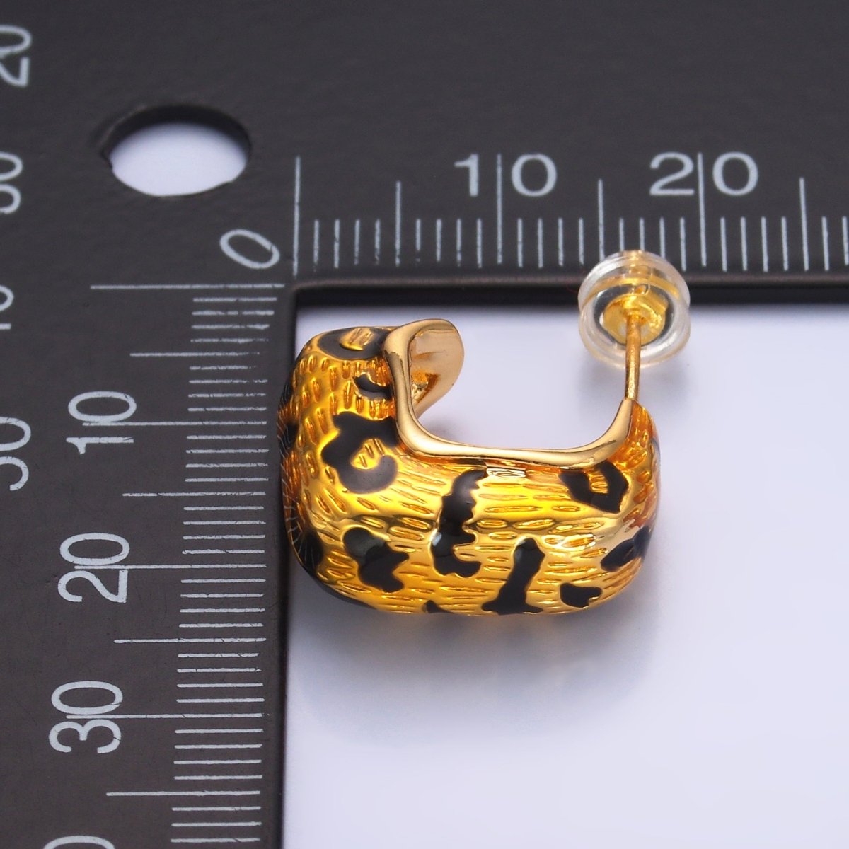 24K Gold Filled Lined Cheetah Print J - Shaped Hoop Earrings | AB784 - DLUXCA