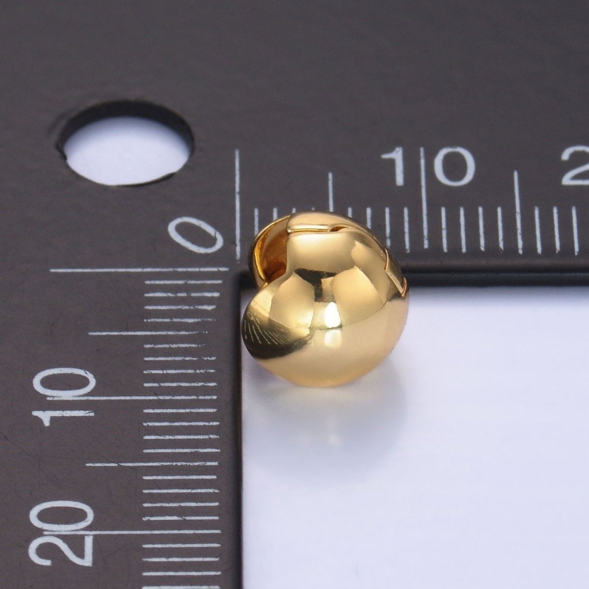 24K Gold Filled Minimalist Ball Round Cartilage Huggie Earrings in Gold & Silver | AB547 AB1047