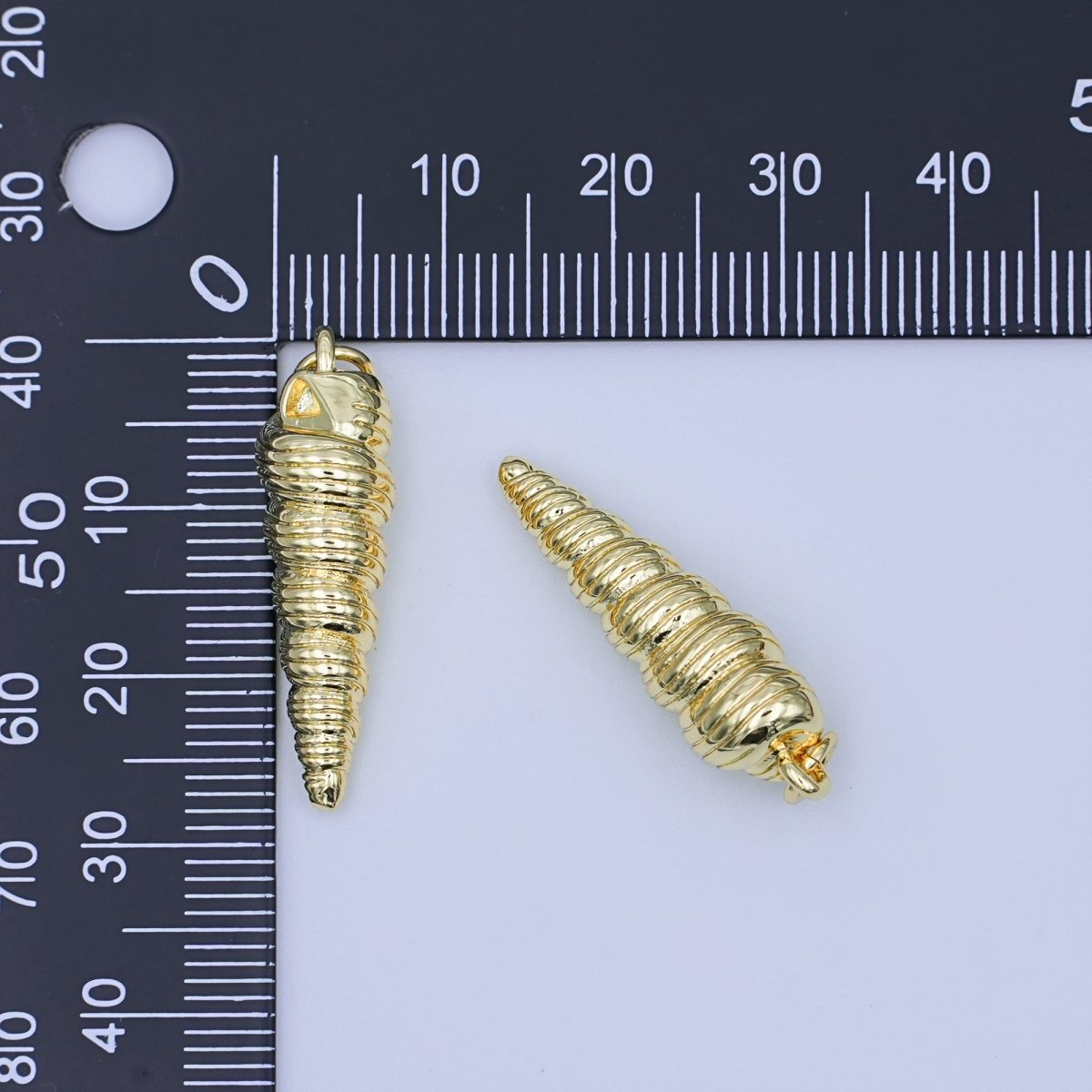 24K Gold Filled Minimalist Conch Sea Shell Charm | M923 - DLUXCA