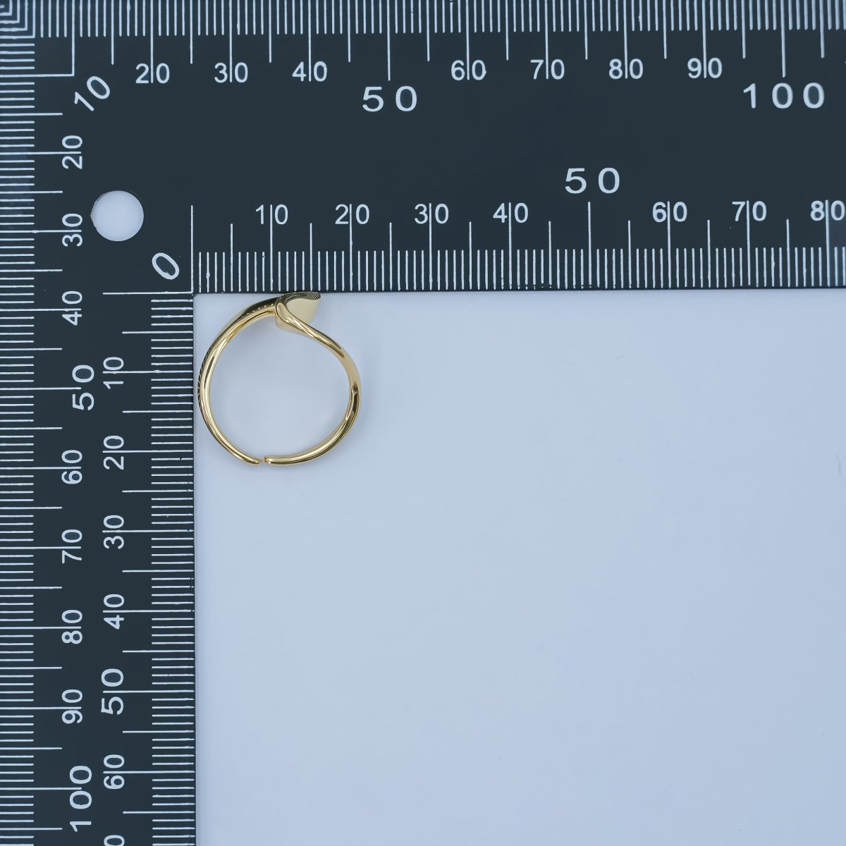 24K Gold Filled Minimalist Curve Wave Band Ring | O822 - DLUXCA