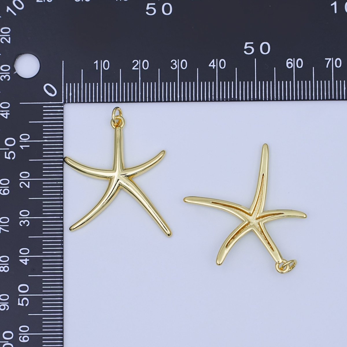 24K Gold Filled Minimalist Starfish Charm | M918 - DLUXCA