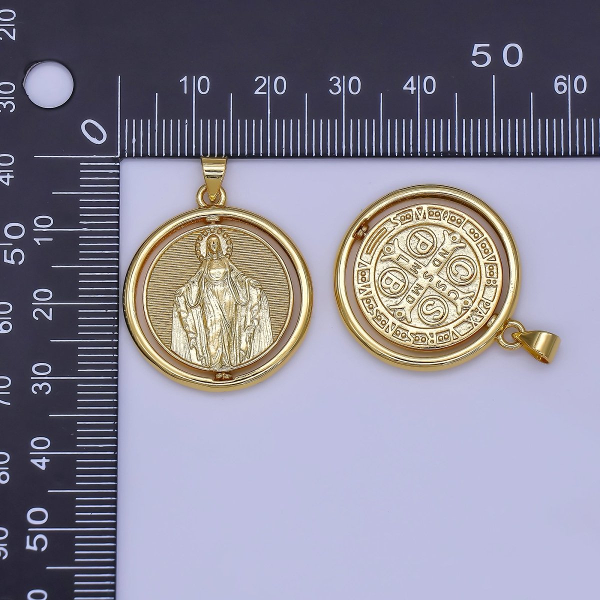 24K Gold Filled Miraculous Guadalupe Mary Religious Figure Ribbed Round Pendant | AH453 - DLUXCA