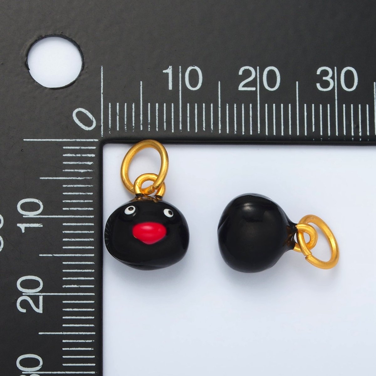 24K Gold Filled Penguin Head Animal Enamel Charm | AG921 - DLUXCA