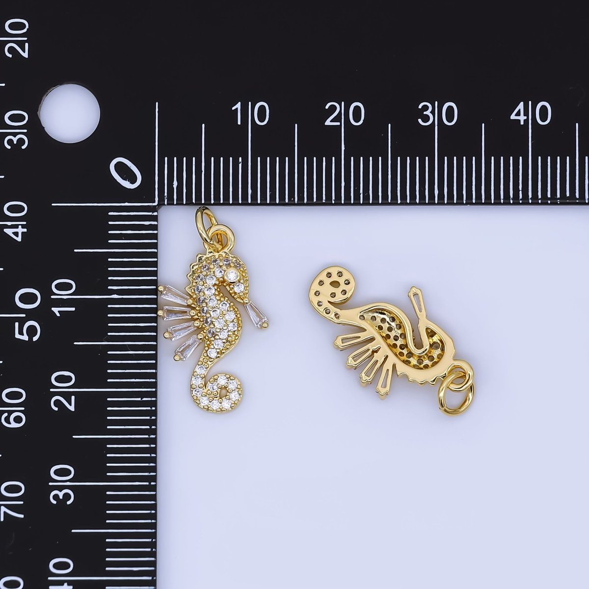 24K Gold Filled Sea Horse Pendant Ocean Animal Seahorse Charm | AJ - 459 - DLUXCA