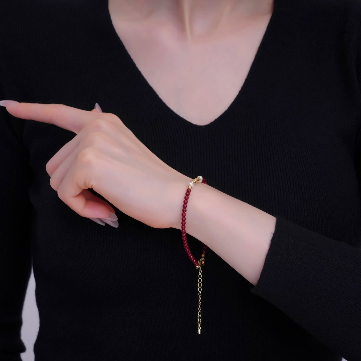 24K Gold Filled Shell Pearl Bead Carnelian Gemstone 7.5 Bracelet | WA - 2879 - DLUXCA