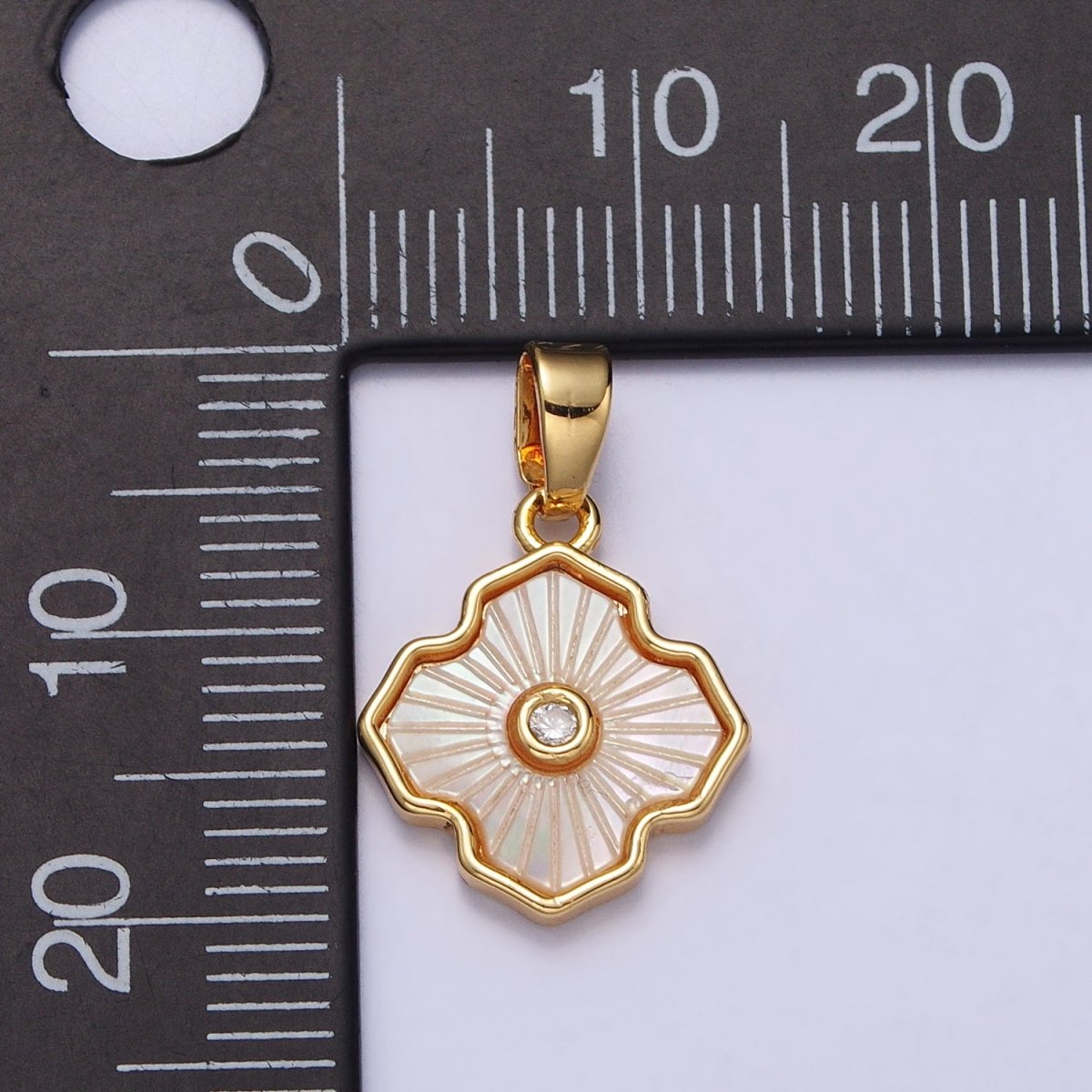 24K Gold Filled Stripped Shell Pearl Flower Clover CZ Geometric Pendant | AA105 - DLUXCA