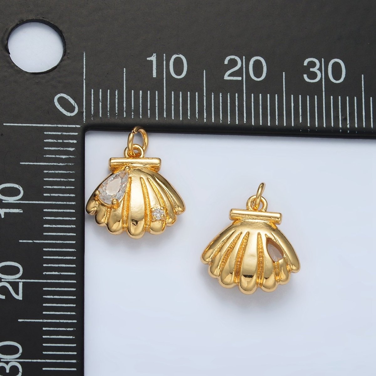 24K Gold Filled Teardrop CZ Clam Sea Shell Puffed Charm | AC160 - DLUXCA