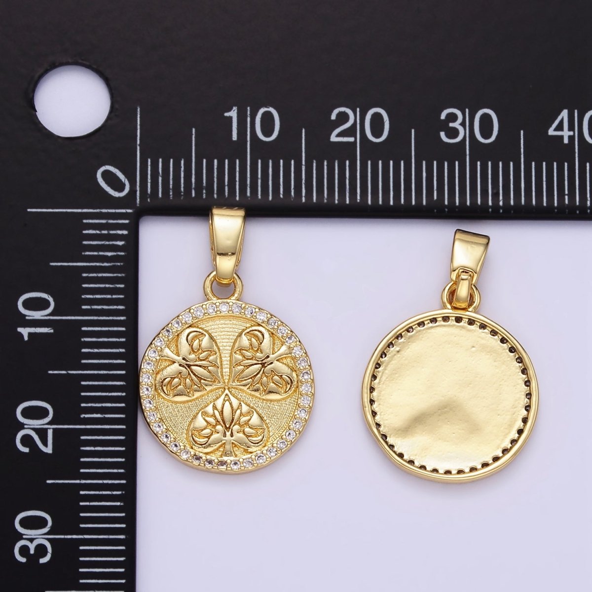 24K Gold Filled Triple Leaves Textured Micro Paved CZ Round Pendant | AA1353 - DLUXCA