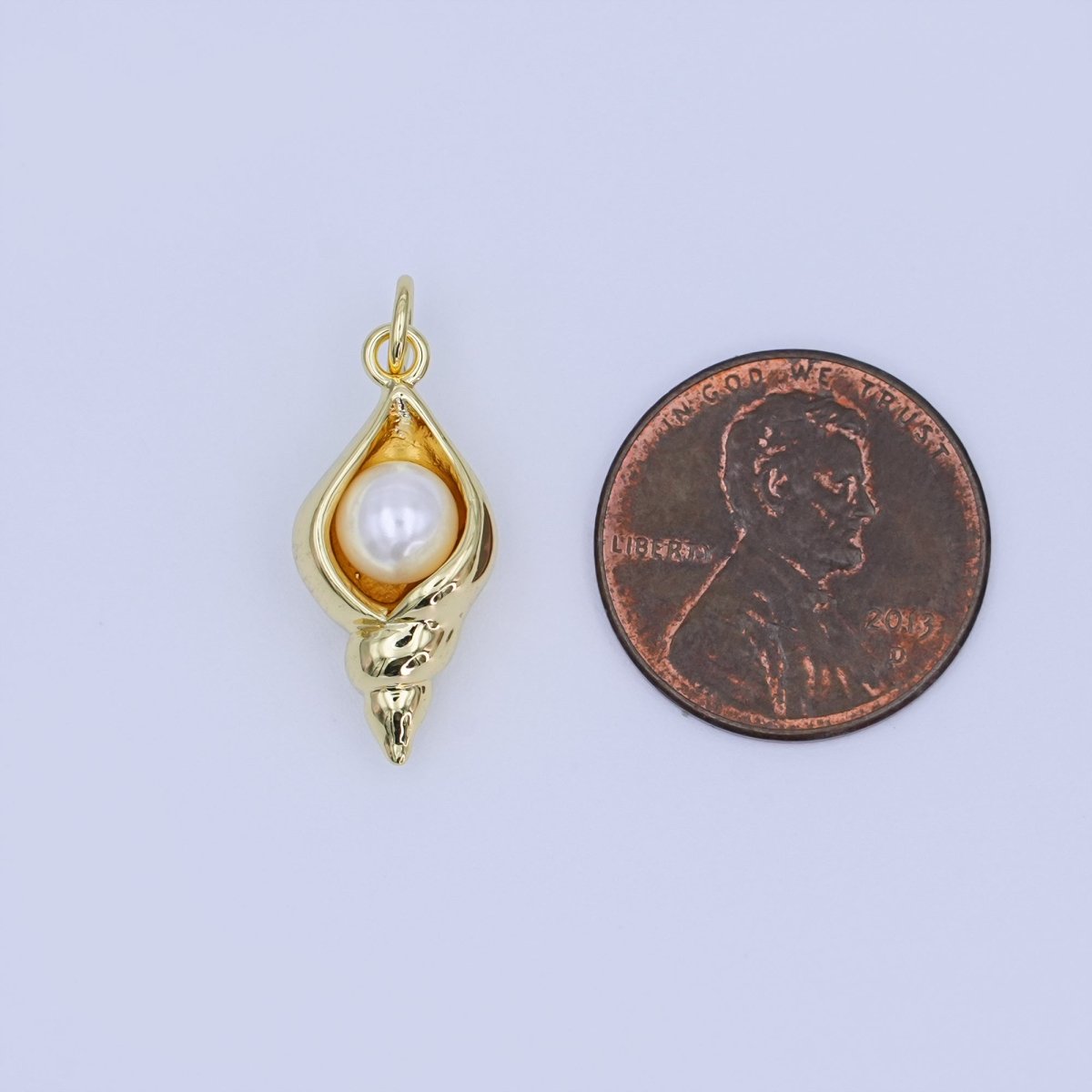 24K Gold Filled White Shell Pearl Conch Clam Sea Shell Charm | AF450 - DLUXCA
