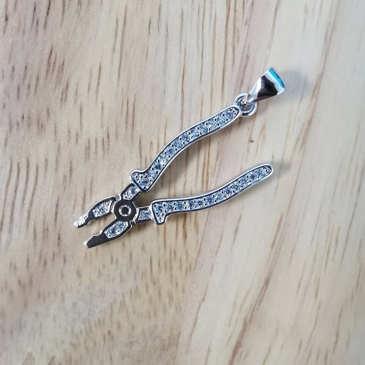 24K or White Gold Filled Mechanical Tool Pliers Micro Pave CZ DIY Workshop Handyman Tools Charm Necklace Bails Bracelet Findings For DIY Jewelry Making H-195