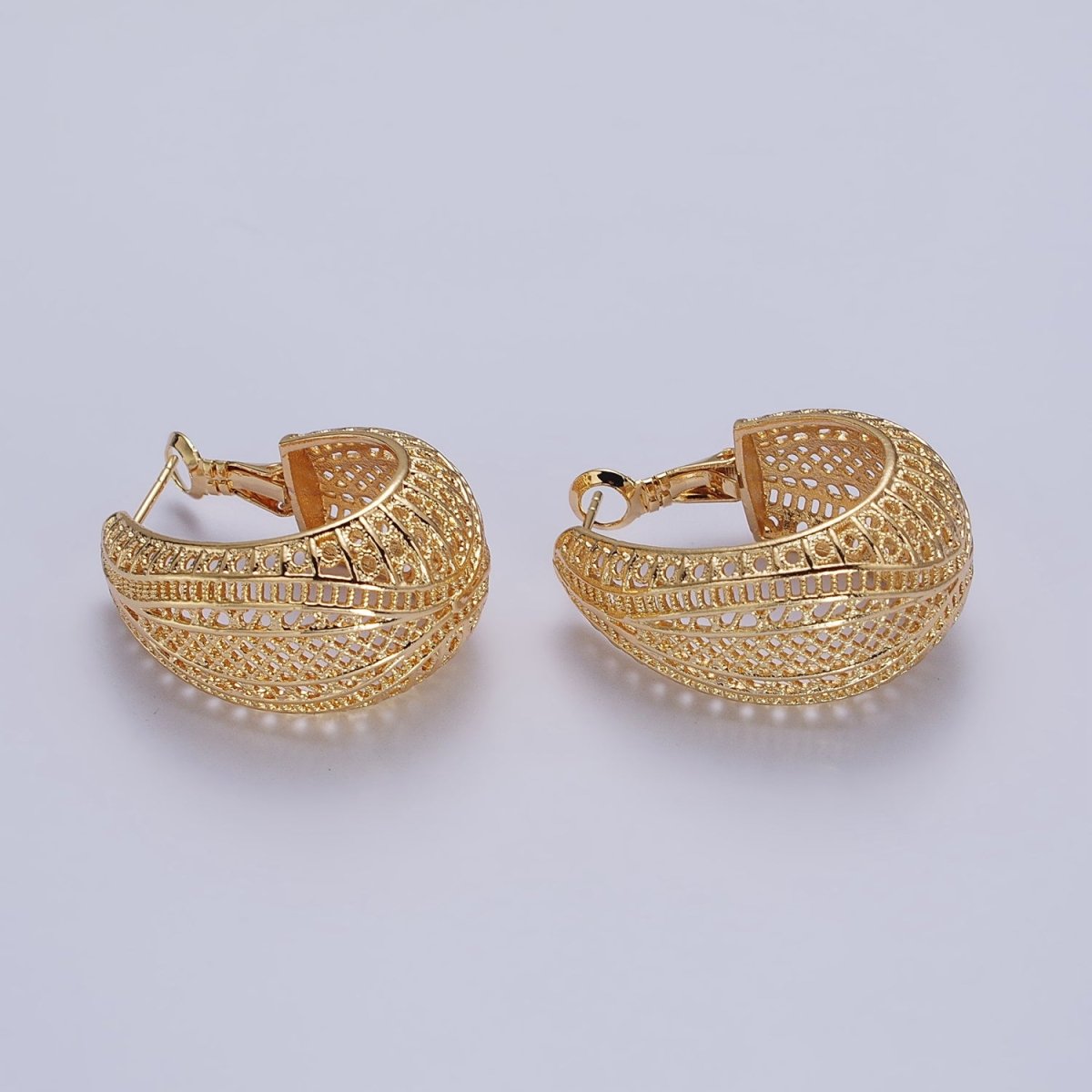 25mm Gold Filigree-Patterned Dome Hinge Hoop Earrings | AB204 - DLUXCA