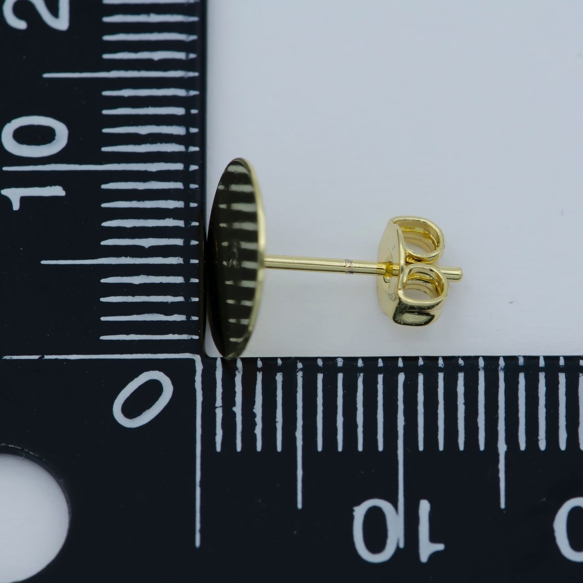 6mm, 8mm, 10mm Round Gold Earrings • Gold Stud Earrings • Circle Stud Round Tack Disc • 14k Gold Filled Geometric Round Earrings Post Stud L-391 L-392 L-393