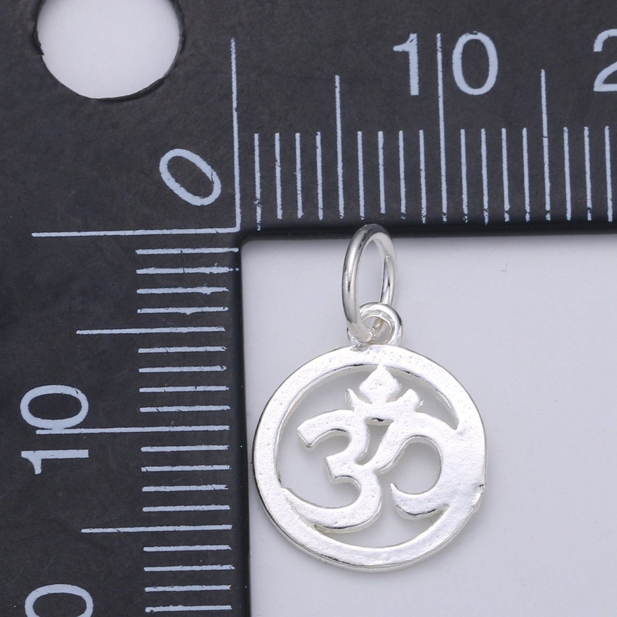925 Sterling Silver Ohm Charm, Religion Charm Silver Buddism Charm for Necklace Bracelet Earring, Indian Charm SL-125
