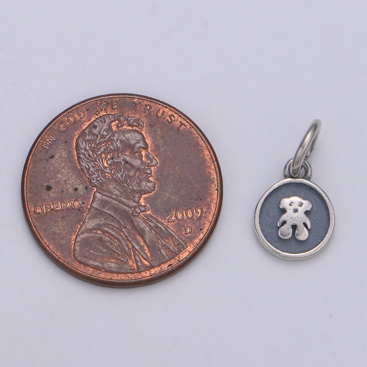 925 Sterling Silver Teddy Bear Charm, Antique Silver Bear Charm Circle Round Disc Charm for Necklace Bracelet Earring, Cute Charm SL-153