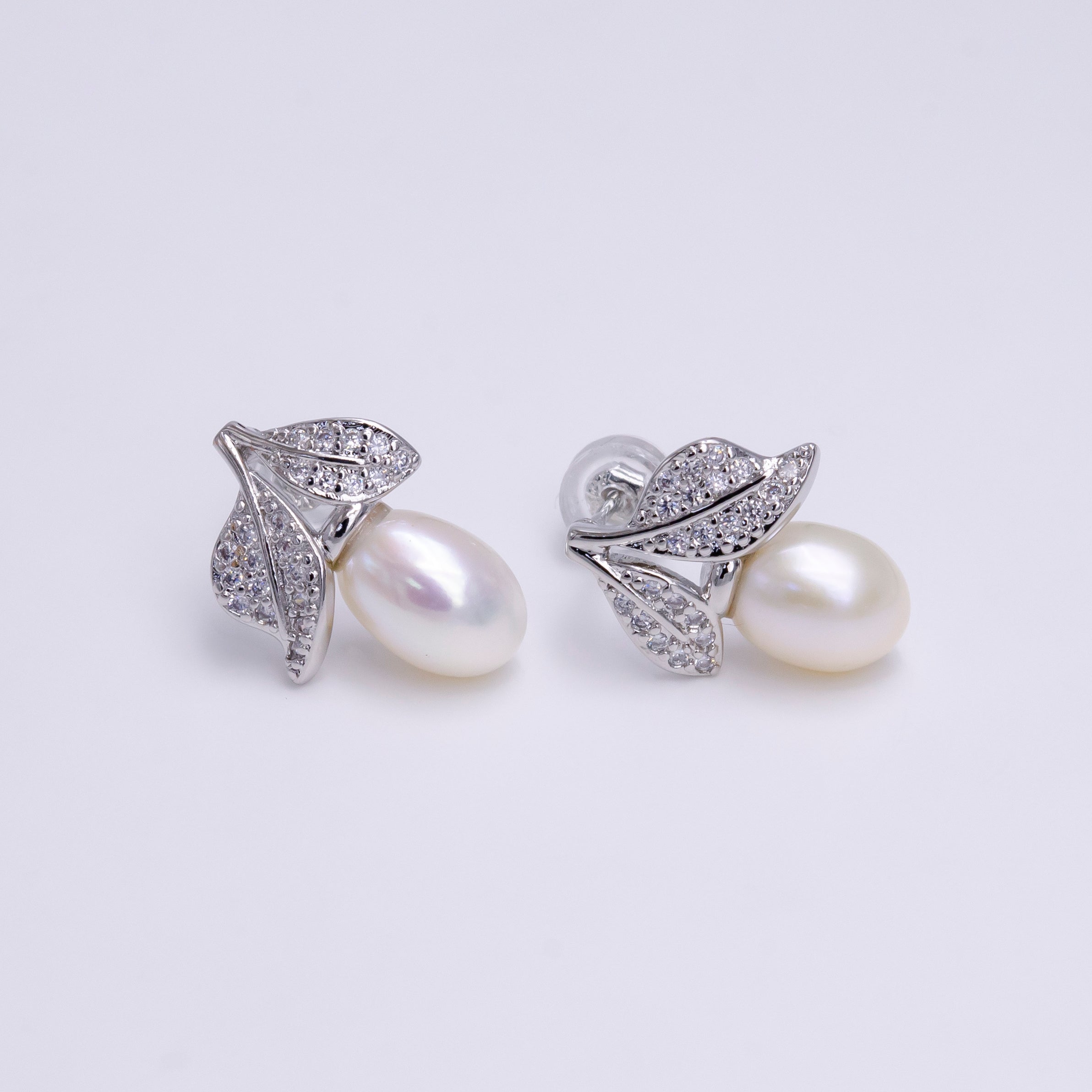 16K Gold Filled Pearl Micro Paved CZ Leaf Nature Stud Earrings in Gold & Silver | Y849 AE794 - DLUXCA