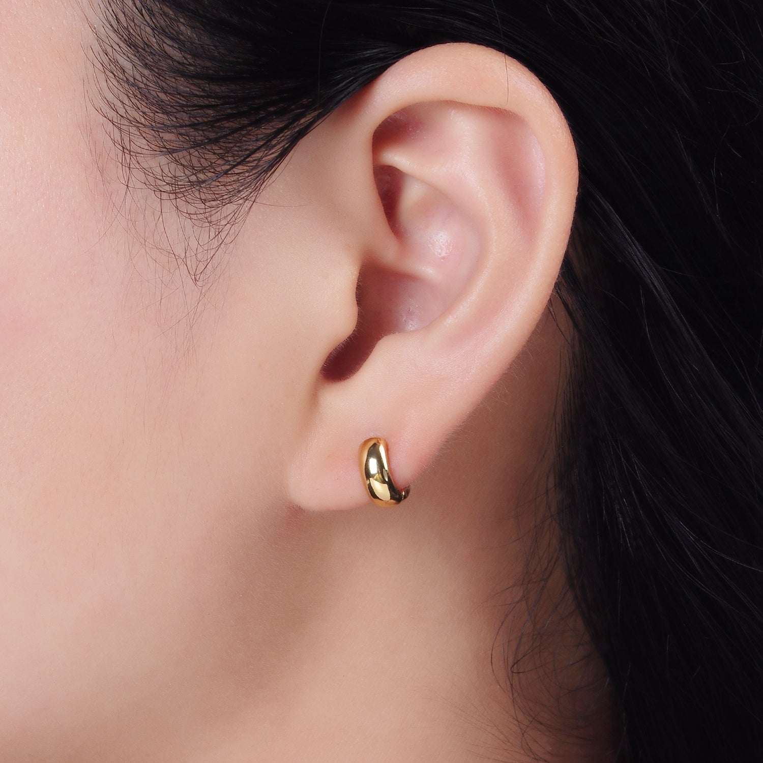 14K Gold Filled 10mm Band Minimalist Cartilage Huggie Earrings | AE995 - DLUXCA