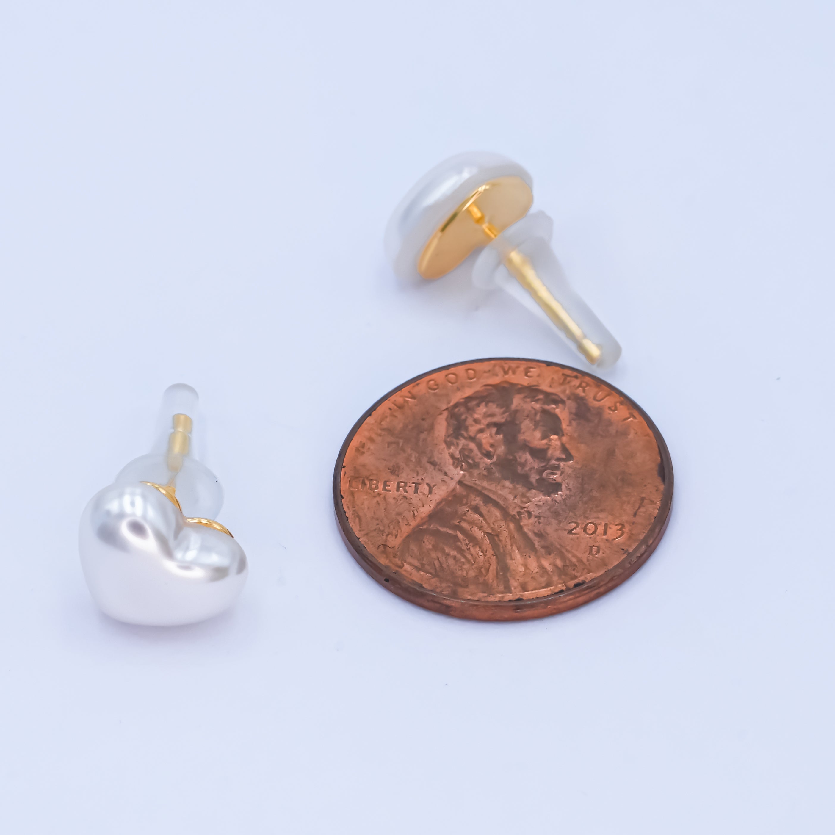 24K Gold Plated White Shell Pearl Heart Stud Earrings in Gold & Silver | T439 T440