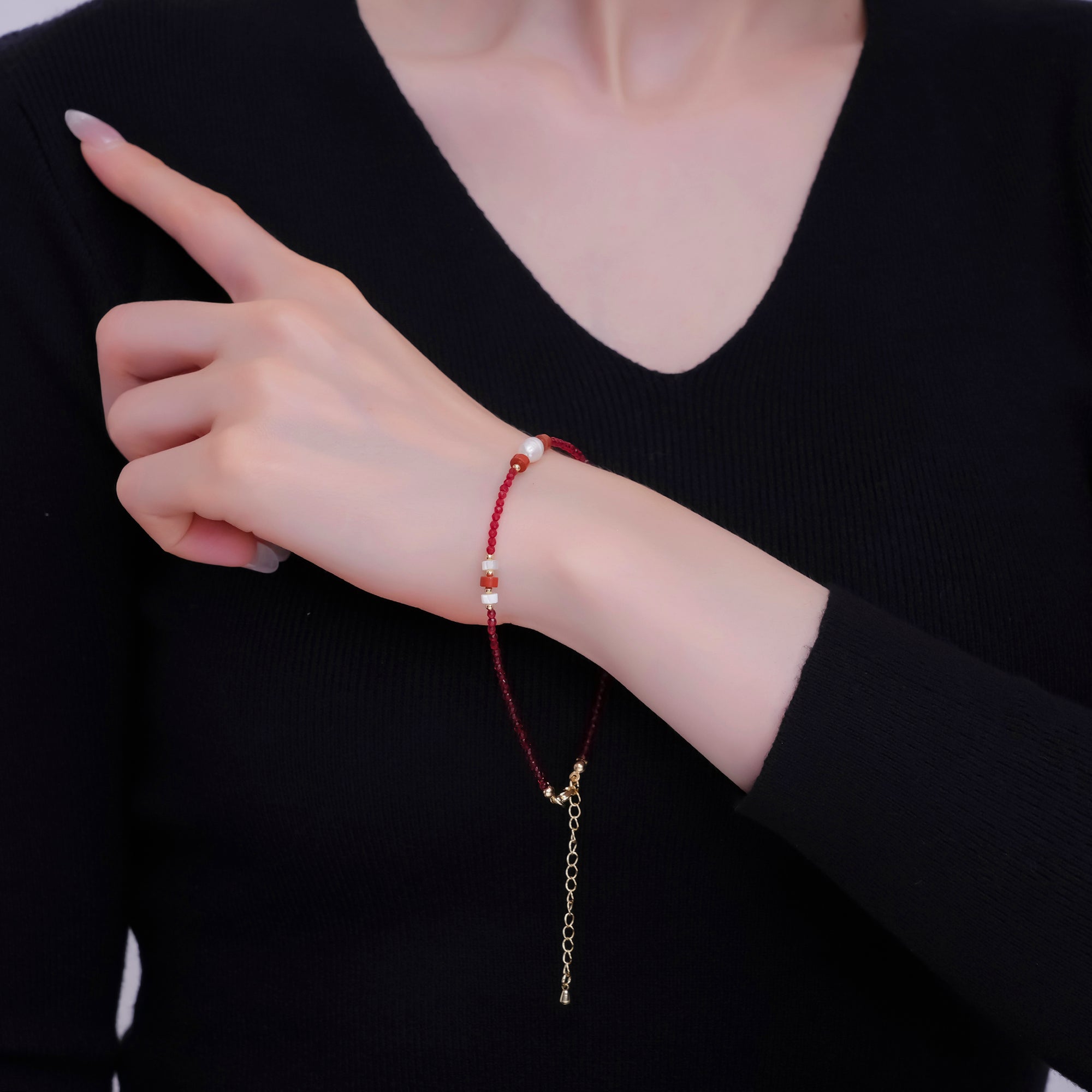 24K Gold Filled Red Carnelian Shell Pearl Gemstone 9.5 Inch Bracelet | WA-2955