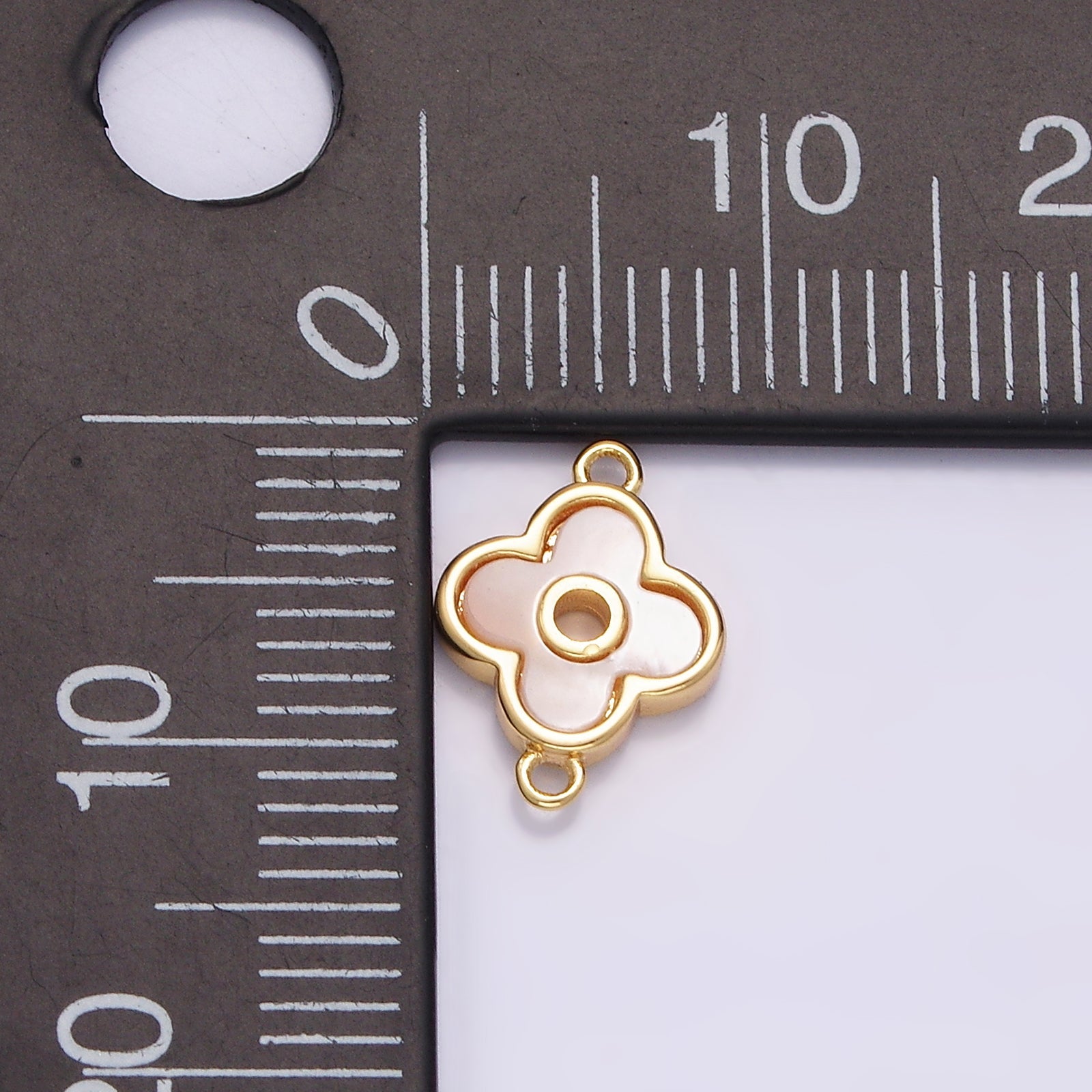 16K Gold Filled 8.5mm Shell Pearl Open Clover Quatrefoil Connector | G698 - DLUXCA