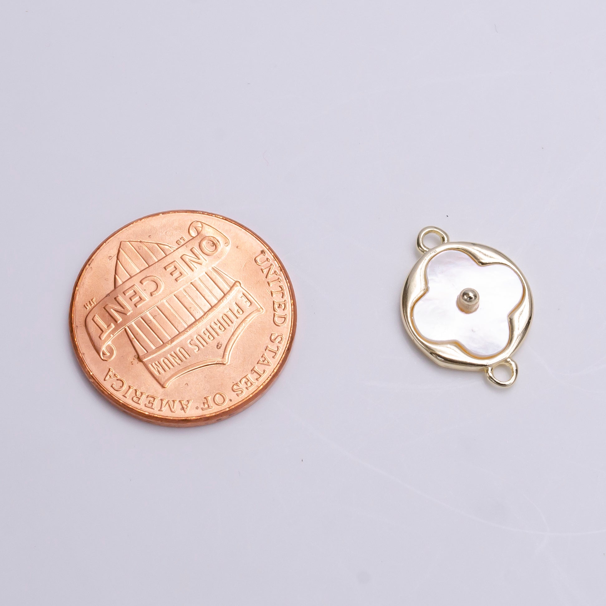 14K Gold Filled 11mm White Shell Pearl Quatrefoil Clover Round Connector | Y751 - DLUXCA