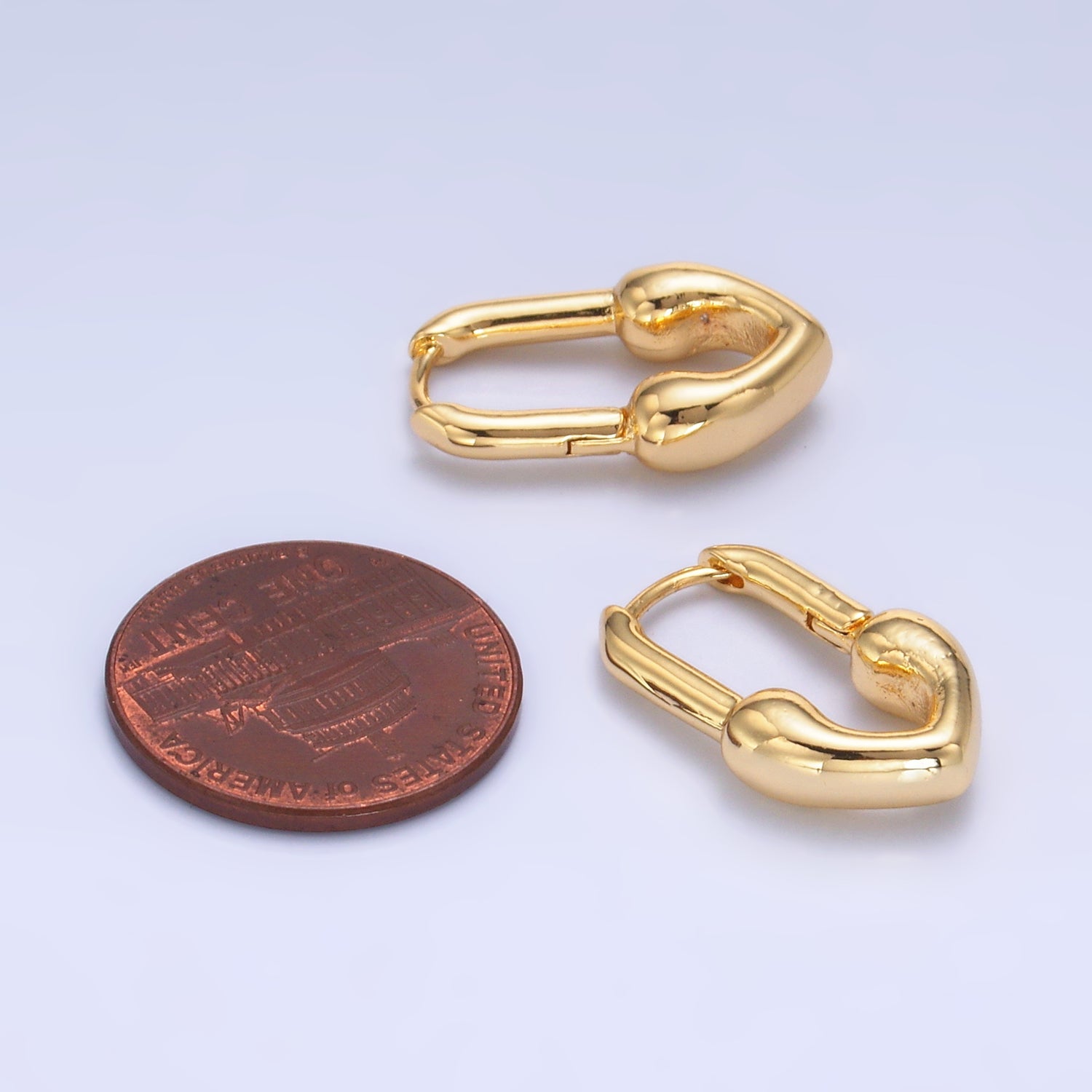 24K Gold Filled 20mm Heart Padlock Oblong Hoop Earrings | AB685