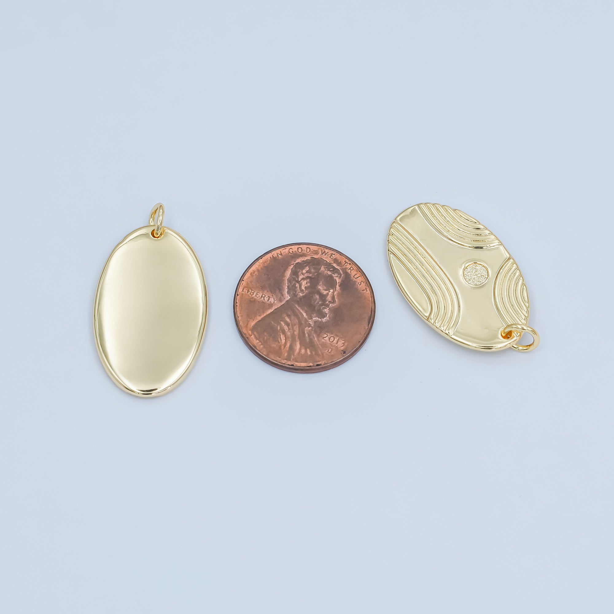 24K Gold Filled Lined Geometric Oval Charm | N076