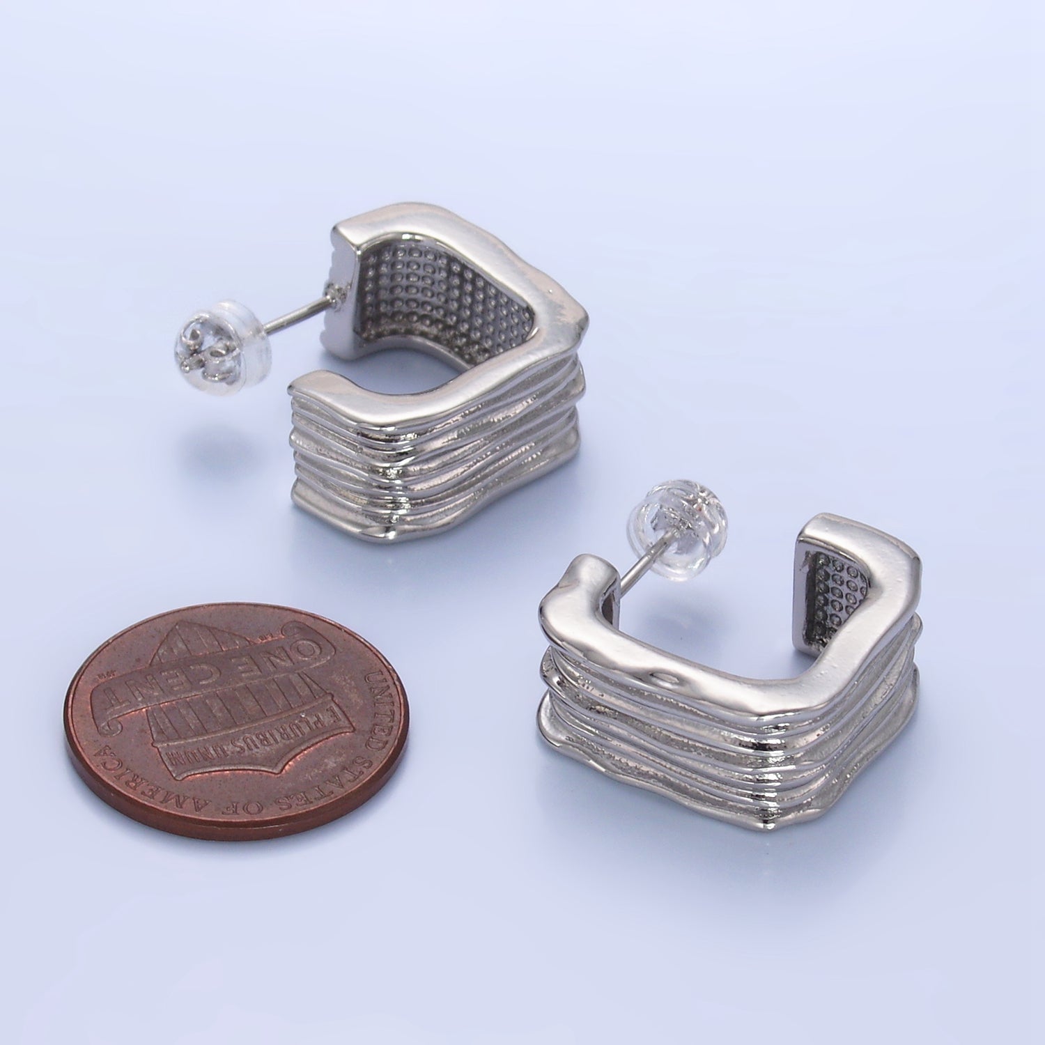 24K Gold Filled 20mm Molten Lined Square J-Shaped Hoop Earrings in Gold & Silver | P378 P385